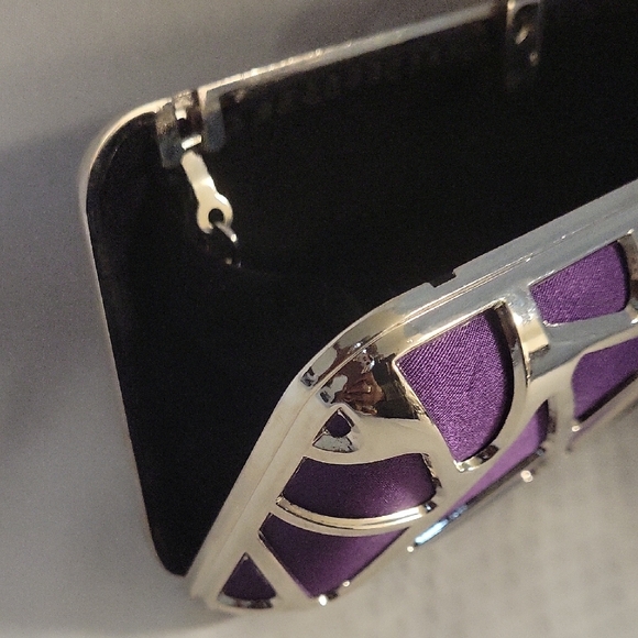Elegant Purple Clutch with Silver Accents - Picture 8 of 10